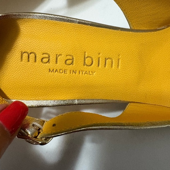 Mara Bini Italian Made Gold Leather Kitten Heel Slingbacks. 2in Heel. EU 38. - Picture 2 of 16